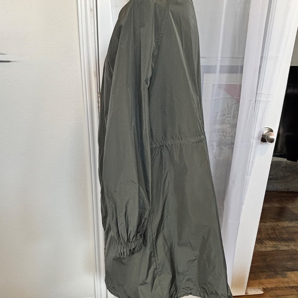 ST. JOHN SPORT DARK MINT OLIVE RAIN LIGHT COAT JACKET SIZE M - Picture 7 of 14